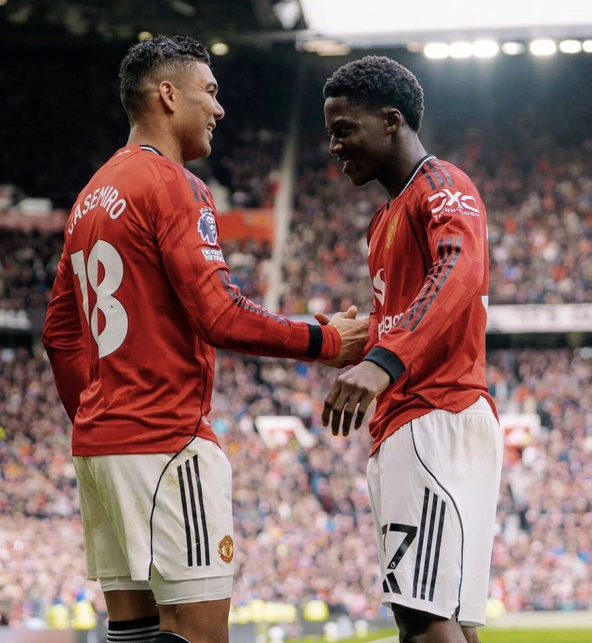 曼联补强中场计划曝光！必签明星后腰，新帝星求教卡塞米罗双管齐下